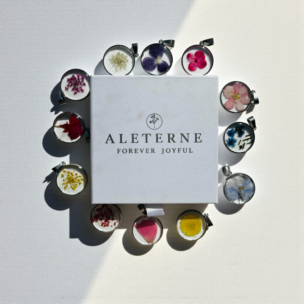 Birth Flower Necklace 12 Variants - Pressed Floral Resin Pendant, Steel/Silver/Gold Chain - ALETERNE FOREVER JOYFUL